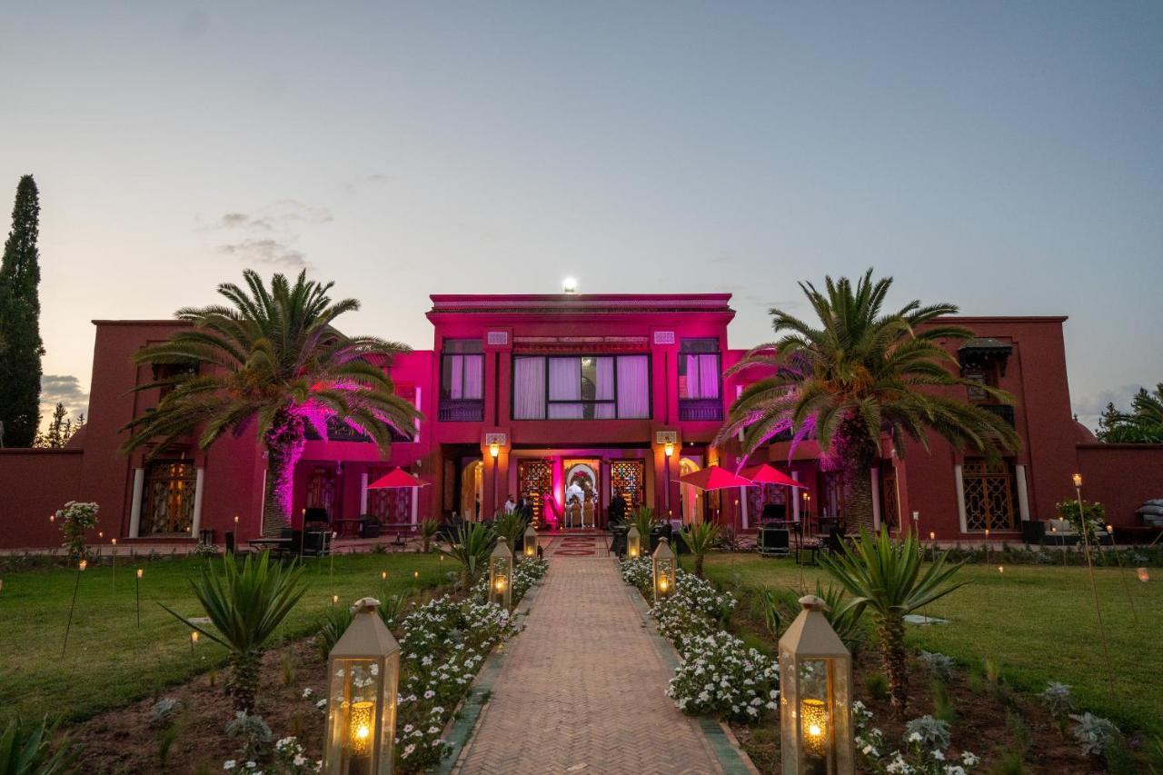 Nomadz Palace Touggana Ngoại thất bức ảnh