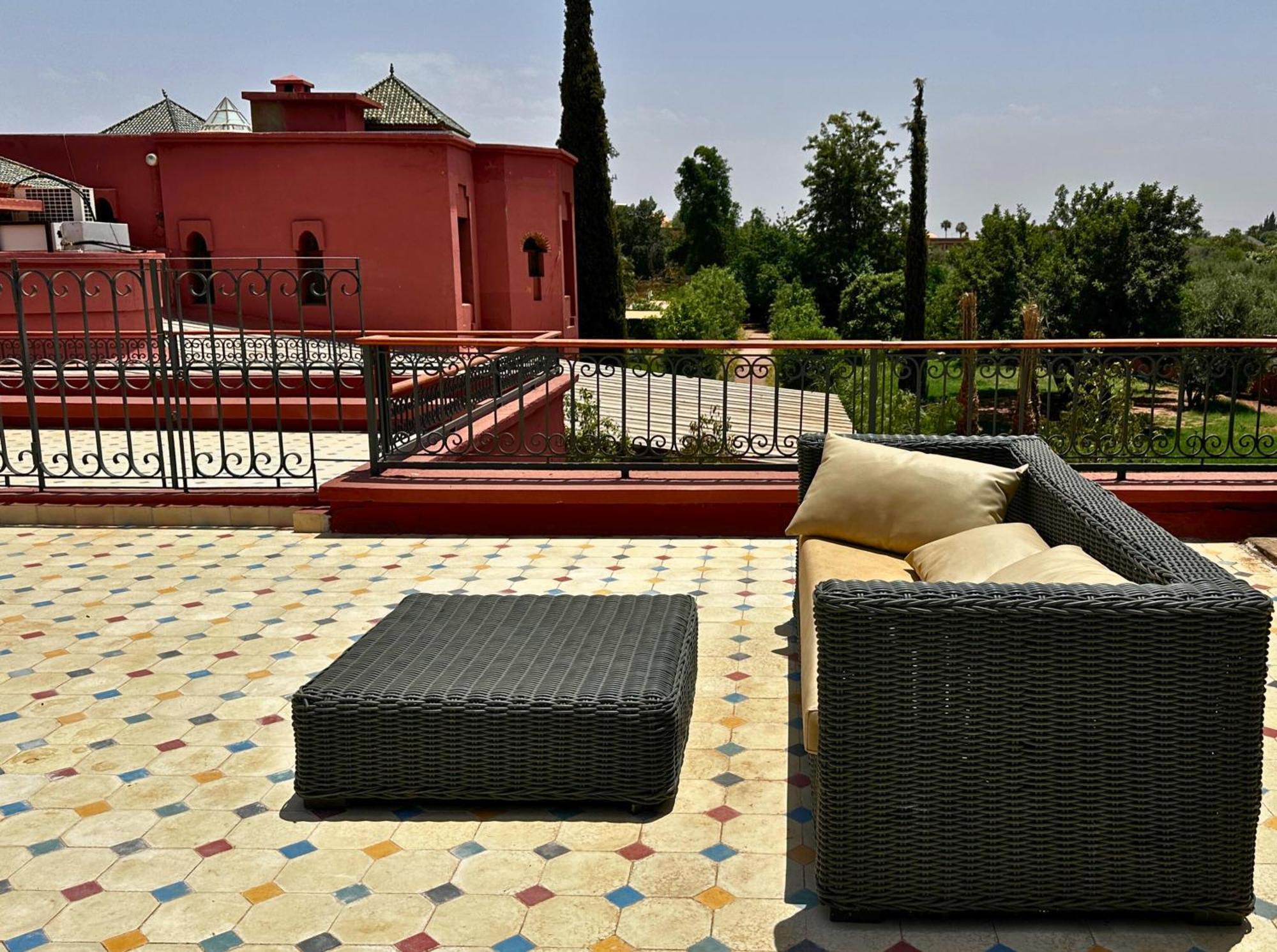 Nomadz Palace Touggana Ngoại thất bức ảnh