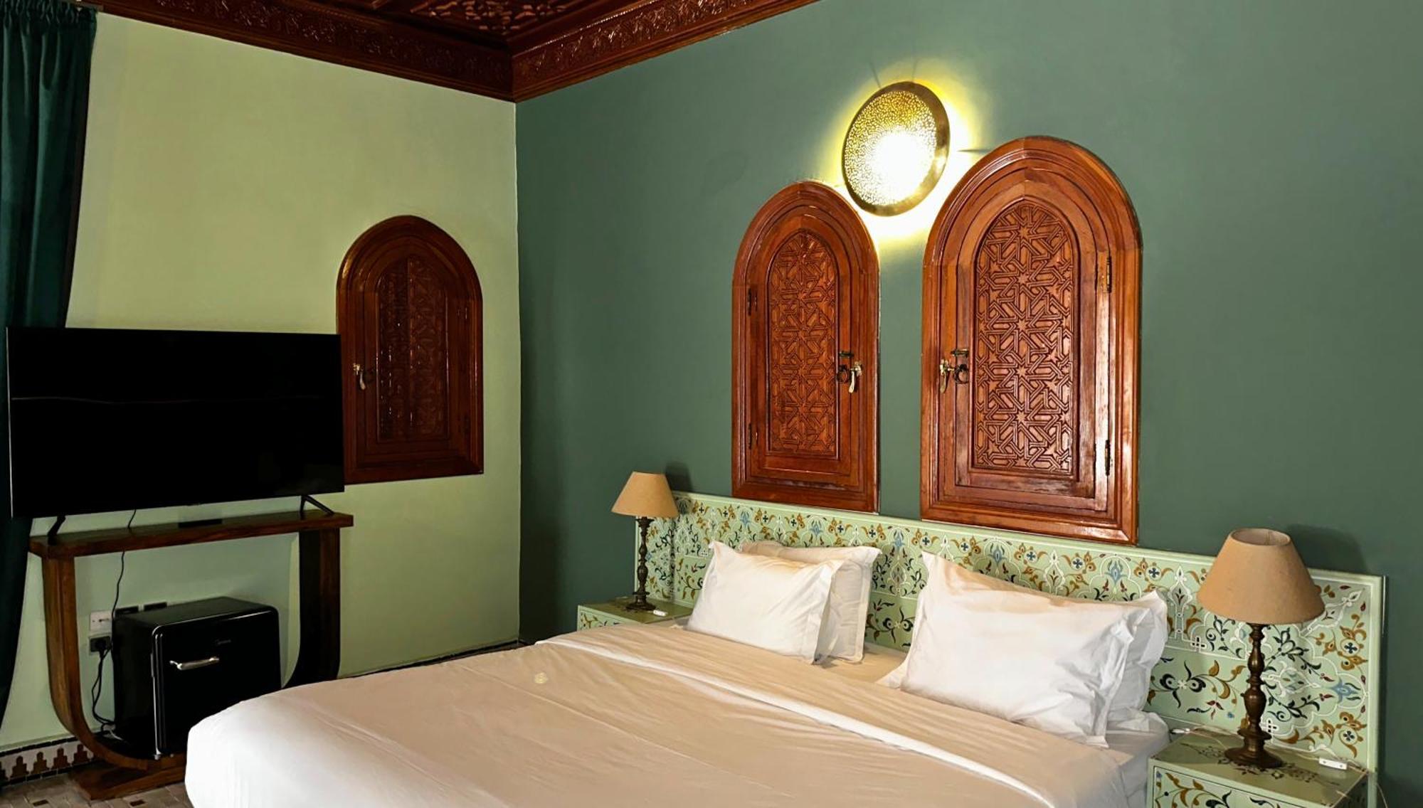 Nomadz Palace Touggana Ngoại thất bức ảnh