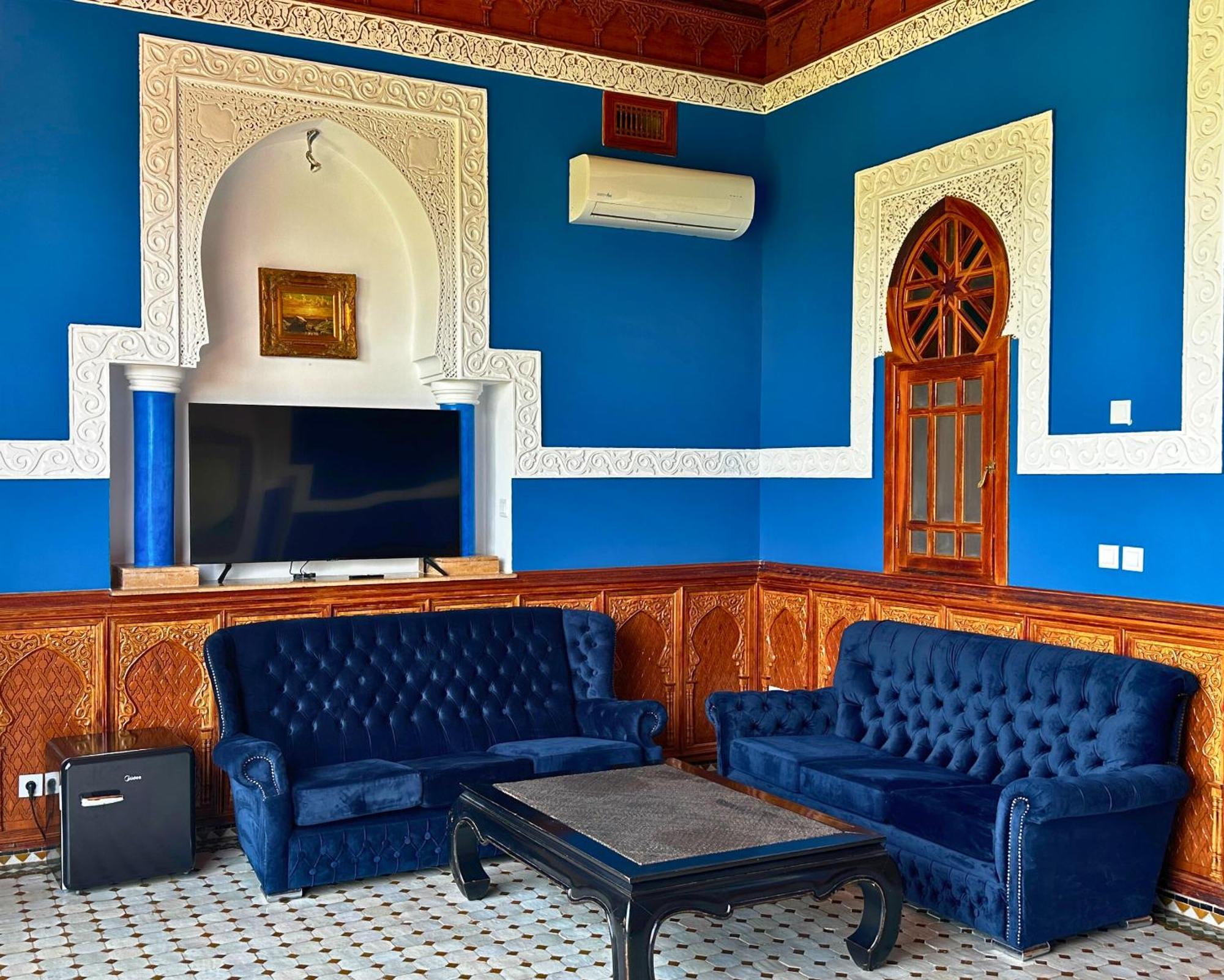 Nomadz Palace Touggana Ngoại thất bức ảnh