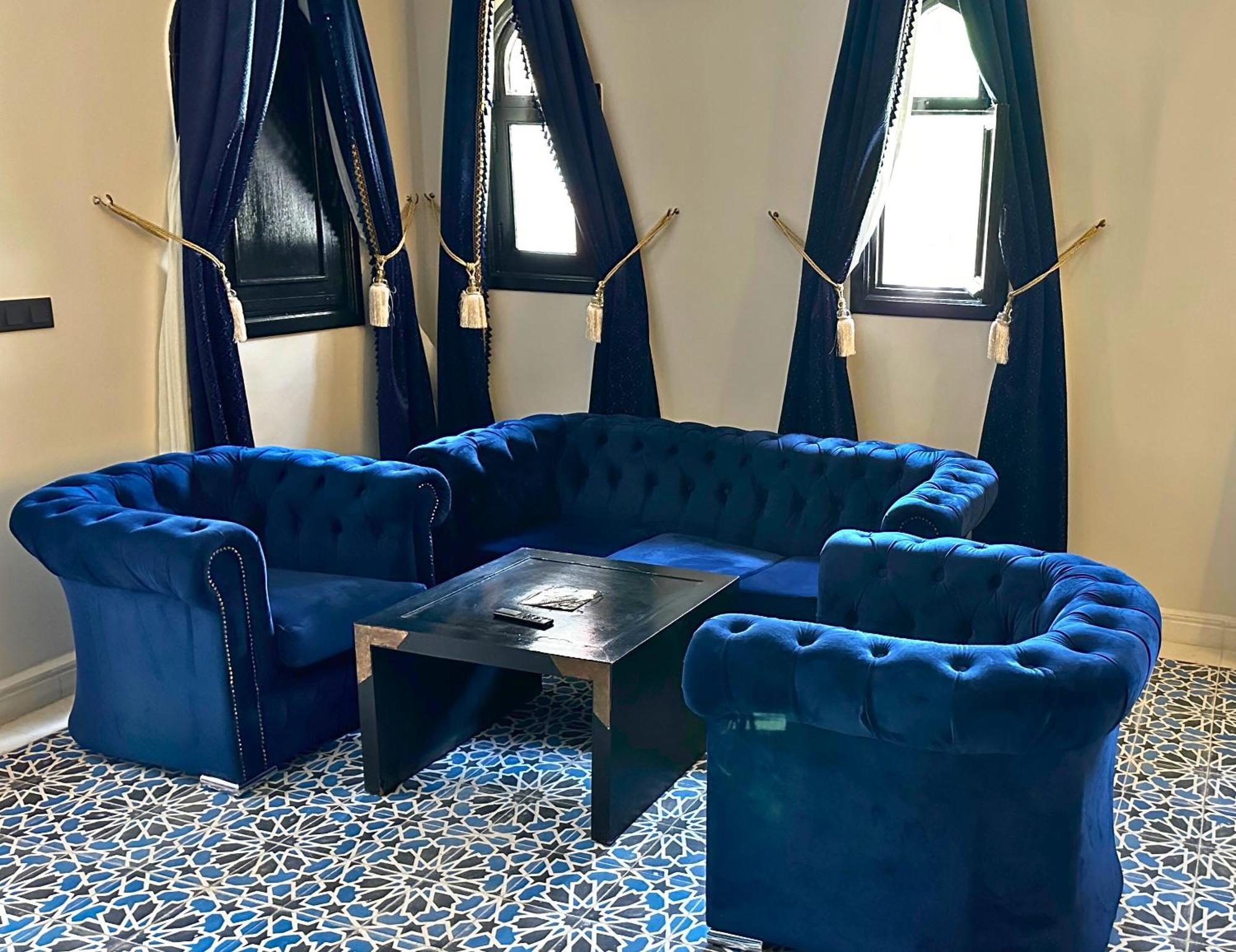 Nomadz Palace Touggana Ngoại thất bức ảnh